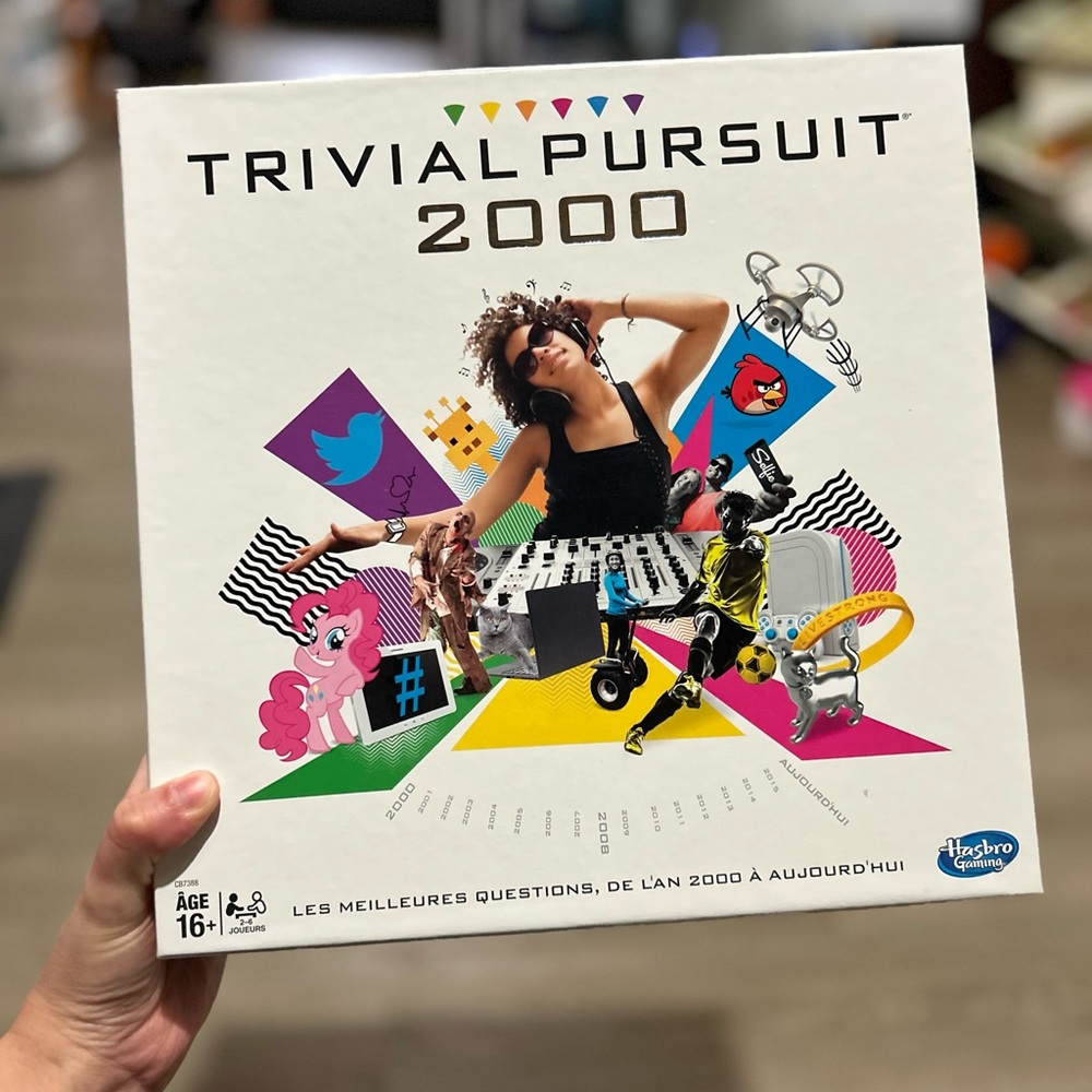 New in box 2000s Trivial Pursuit Board game en Français